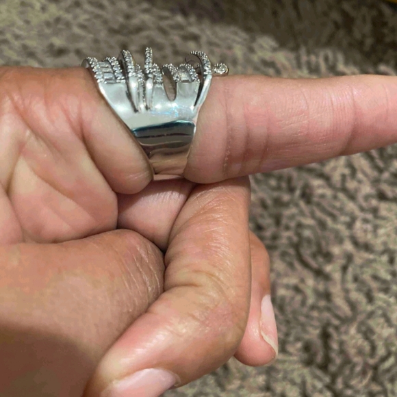 Beautiful 6.4 Carat Sapphire Sterling Silver Ring - Free Shipping - Picture 6 of 11